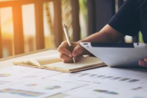 Complete Guide to Dissertation Help UK (From Proposal to Submission)