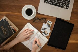 10 Ways to Improve Your Academic Writing Skills (With or Without Help)